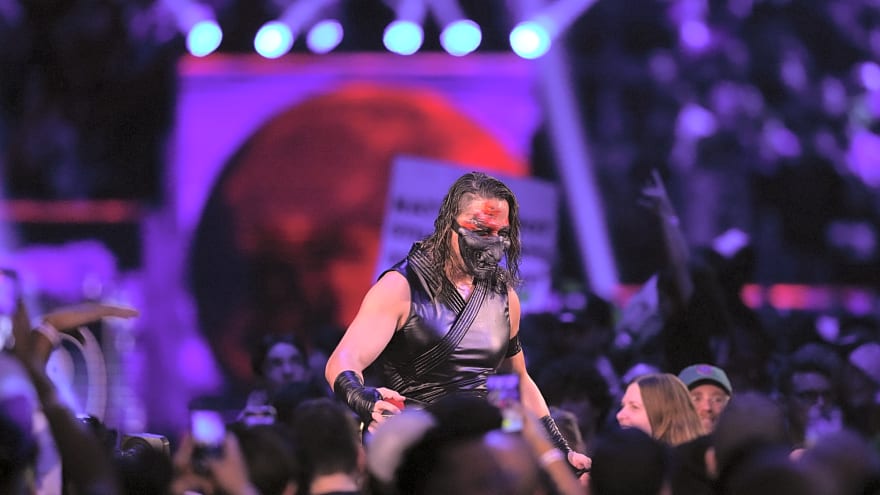Shinsuke Nakamura&#39;s Emotional Post Has Fans Speculating About Future