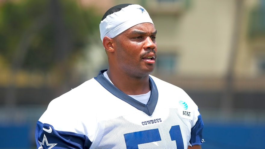 Cowboys Promote OL Nick Leverett