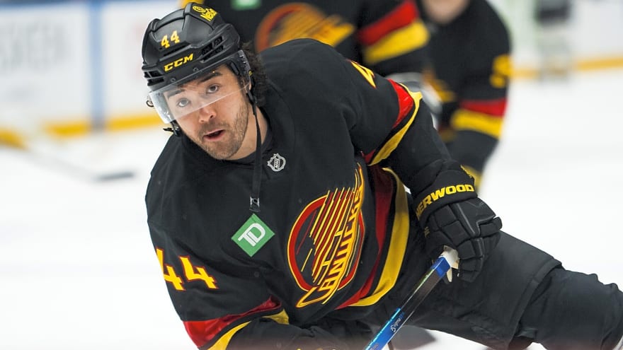 Canucks trade Kiefer Sherwood to Sharks for Clayton, two picks