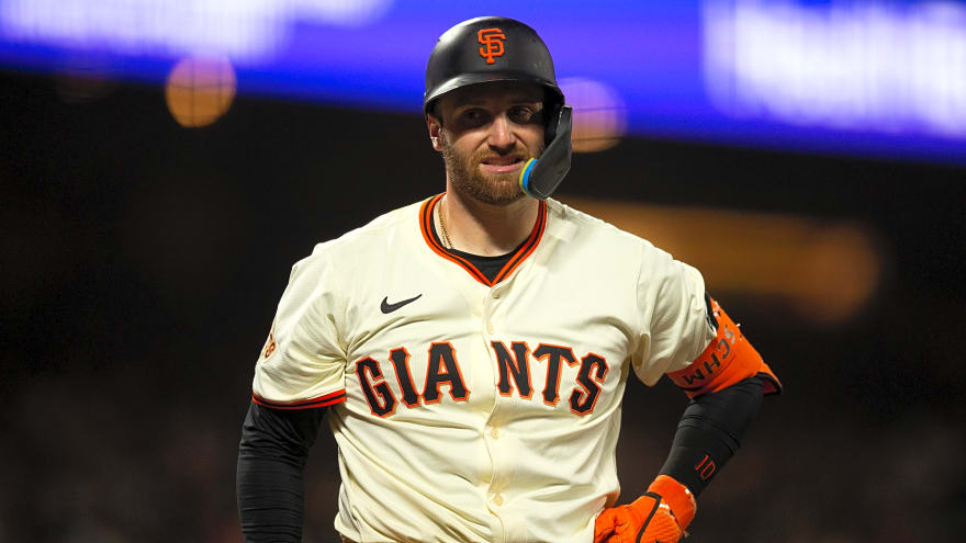 Giants' Casey Schmitt undergoes wrist surgery