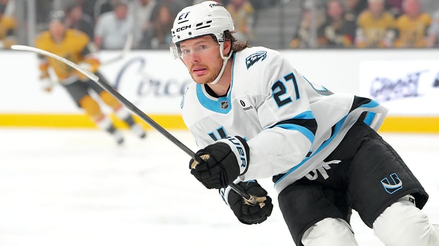 Barrett Hayton Out Week-To-Week With Upper-Body Injury