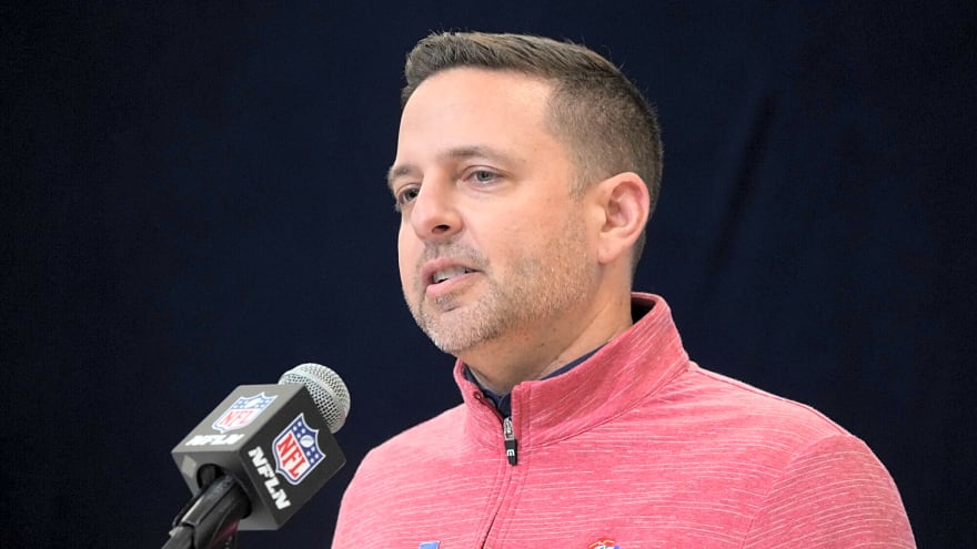 Patriots Brass Discusses Key FAs; Team Not Inclined To Make Blockbuster Trade?