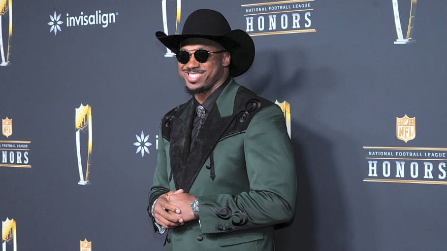 2026 Winter Olympics: Myles Garrett traveling to Milan to support girlfriend Chloe Kim