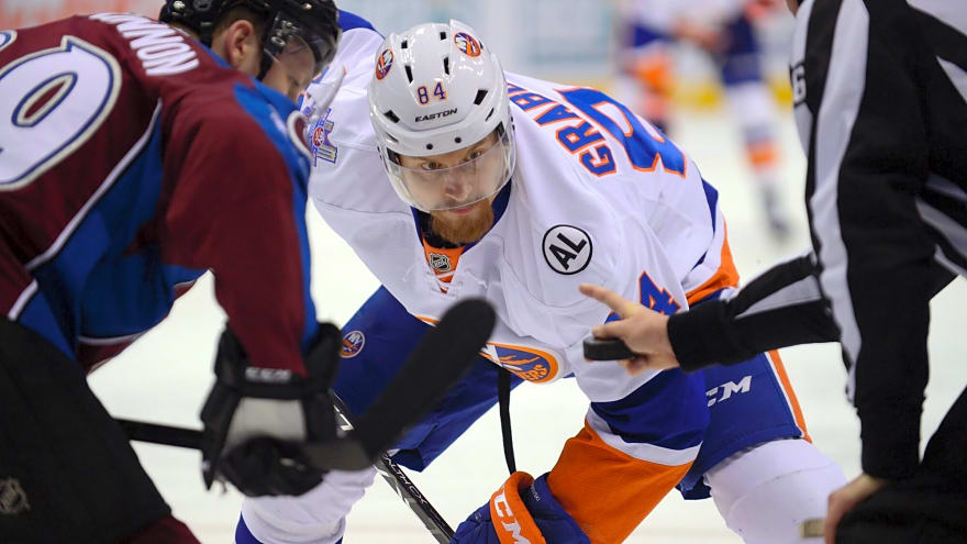 Former NHLer charged following alleged assault of hockey coach