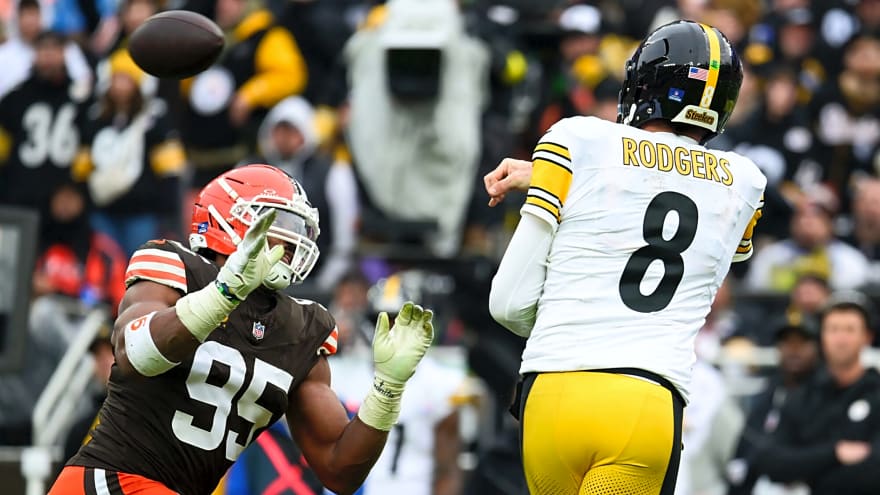 Steelers Gave Rodgers A 60% Raise After Their Own Analysts Said ‘Plan For Life After Him’