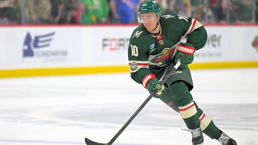 Wild Sign Bobby Brink To One-Year Deal