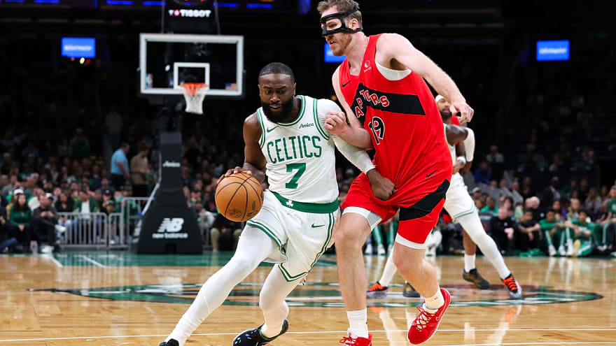 Boston Celtics Star Jaylen Brown Leaves Preseason Game With Injury