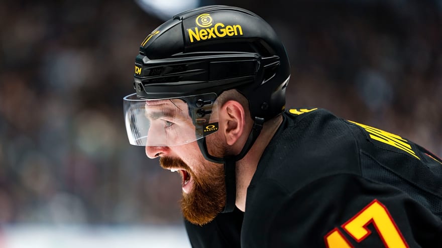 Filip Hronek’s Agent Sends Clear Message About Value To Canucks