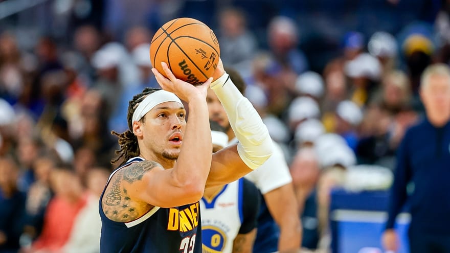 Unexpected player had ridiculous three-point shooting half against Steph Curry