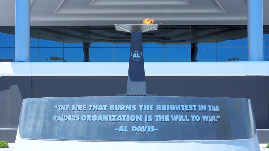 Raiders announce lighters of Al Davis torch on Monday