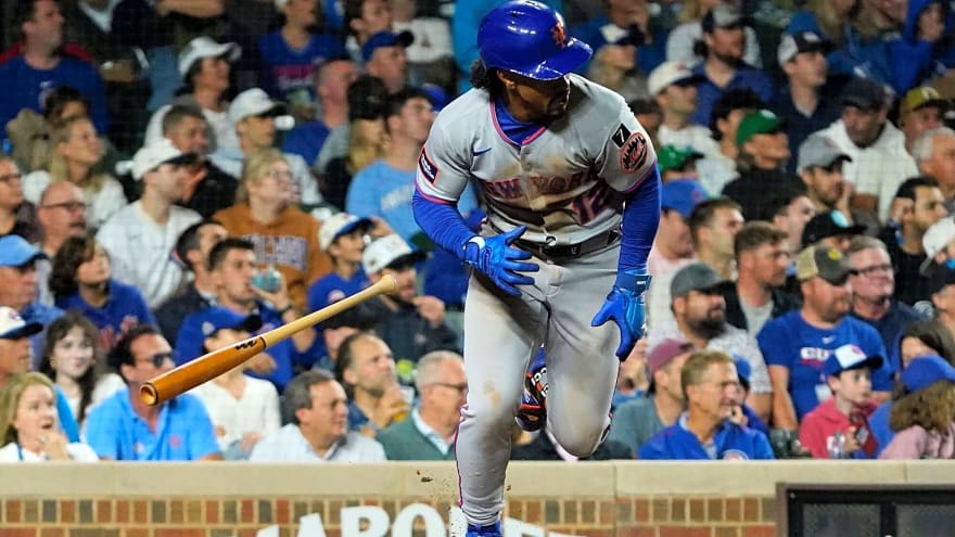  Francisco Lindor takes live batting practice vs. A.J. Minter