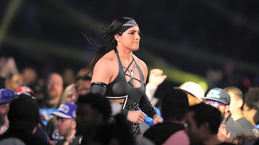 WWE Makes Big Decision on Championship During &#39;Raw&#39;