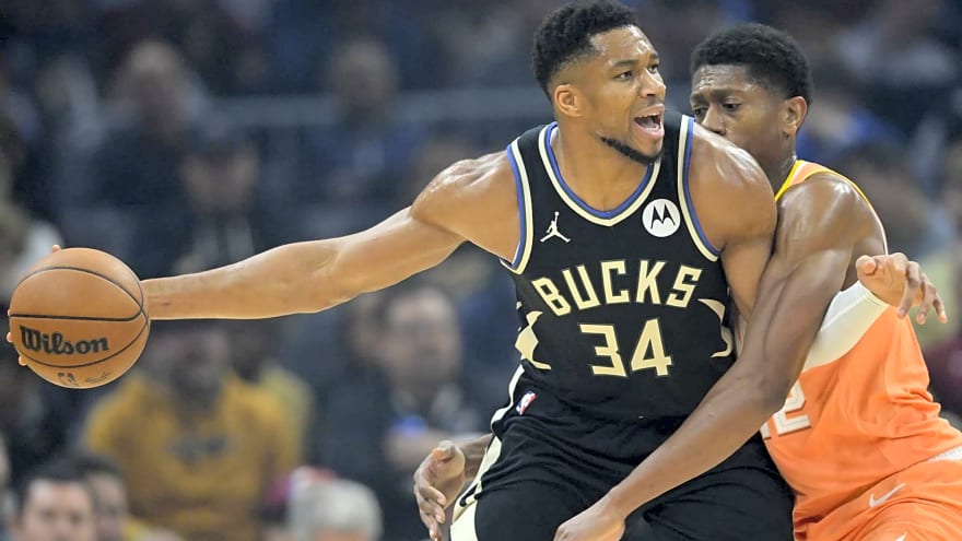 Bucks’ Bobby Portis reacts to ‘disheartening’ Giannis Antetokounmpo injury news after Cavs game