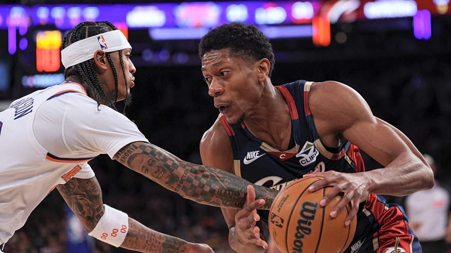 Cavs staying put for now despite De’Andre Hunter struggles