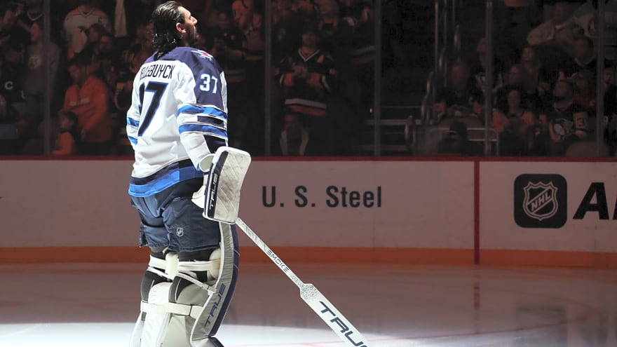 Jets proving they don’t rely on Connor Hellebuyck