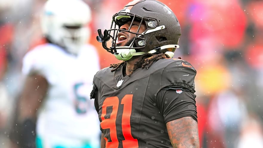 Alex Wright-Cleveland Browns Agree To 3-Year Contract Extension