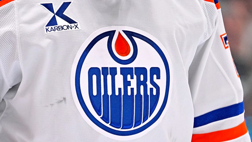 Edmonton Oilers select defender Andrew Robinson with the 133rd overall pick in the 2026 NHL Draft