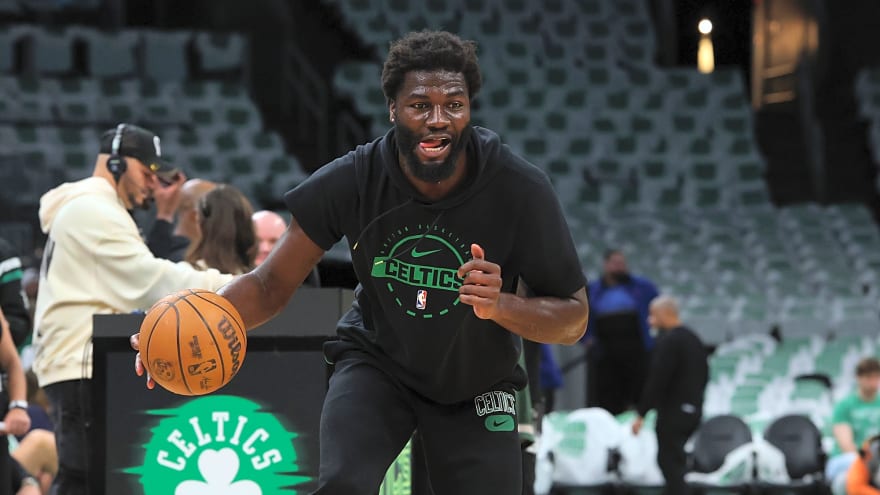 Celtics, Neemias Queta Agree To Four-Year Extension