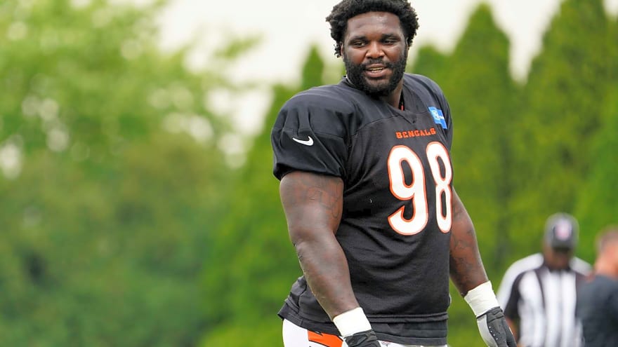 Giants Finalizing Deal With DT D.J. Reader