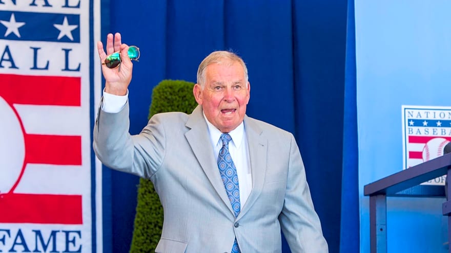 Deion Sanders remembers former Atlanta Braves manager Bobby Cox