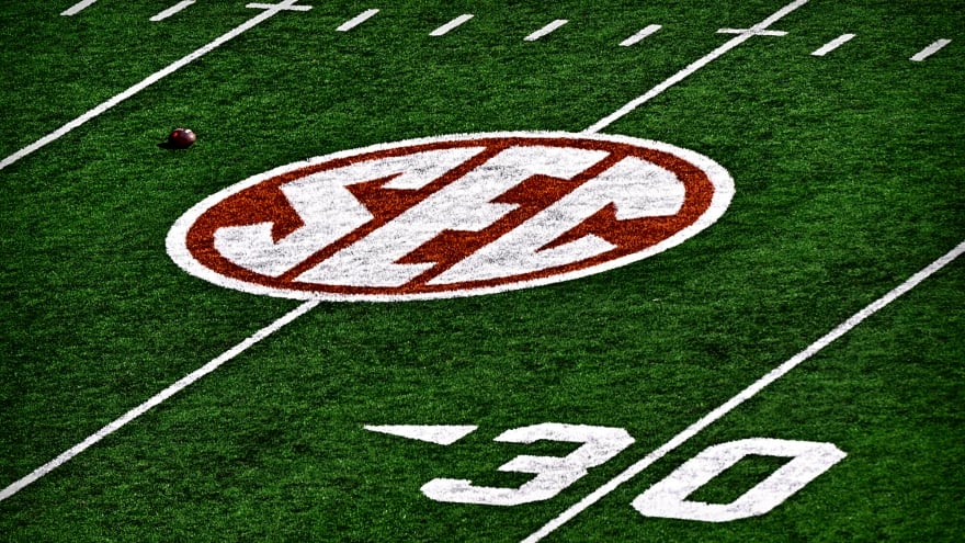 Opinion: Phil Steele’s 2025 Poll Left Out Wrong SEC Team