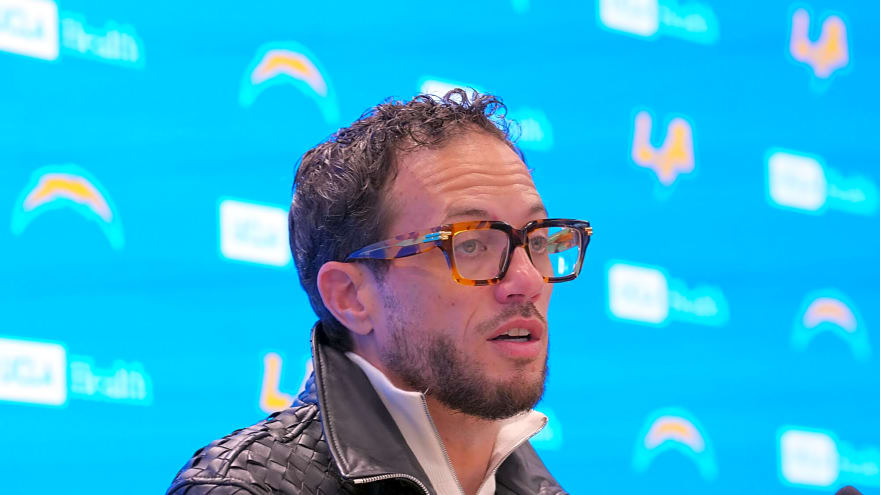 Did Mike McDaniel Take Dig at Dolphins during Chargers Introductory Press Conference?