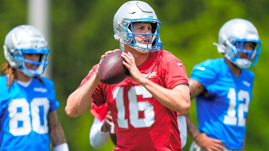 Detroit Lions News: Jared Goff Set to Surpass Ryan Fitzpatrick and Steve Young’s Elite Record in 2025 Season
