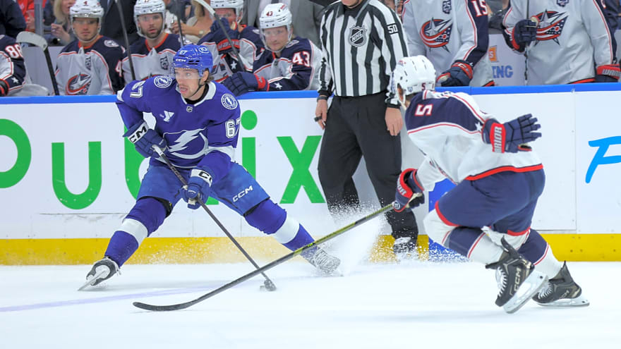 Lightning’s Declan Carlile Out Four To Five Weeks With Injury