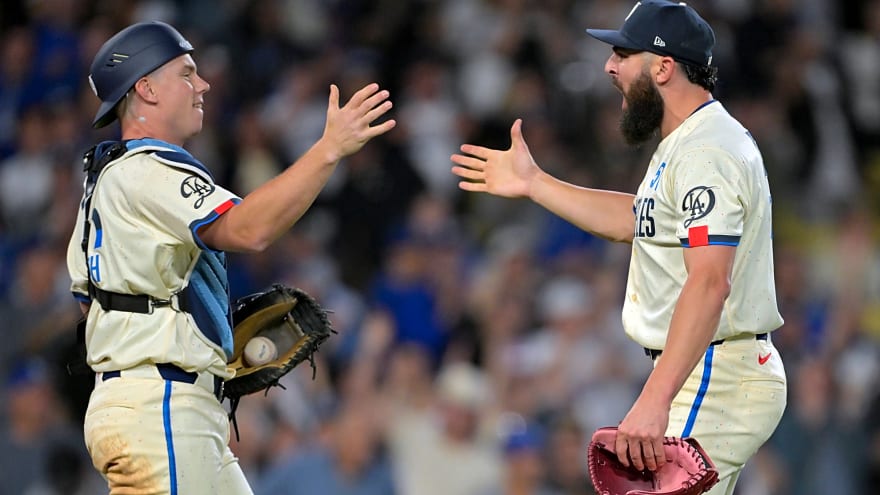 L.A. Dodgers take down Texas Rangers and improve to 11-3