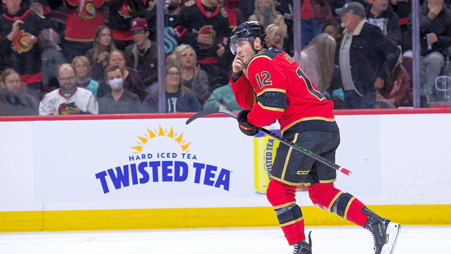 Senators expected to resume Shane Pinto extension talks soon