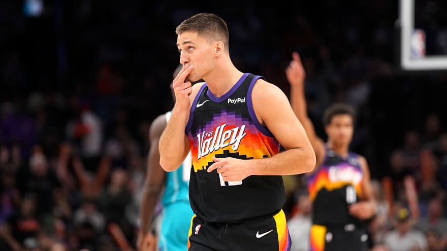 With playoffs looming, should Phoenix Suns cut minutes for struggling players?