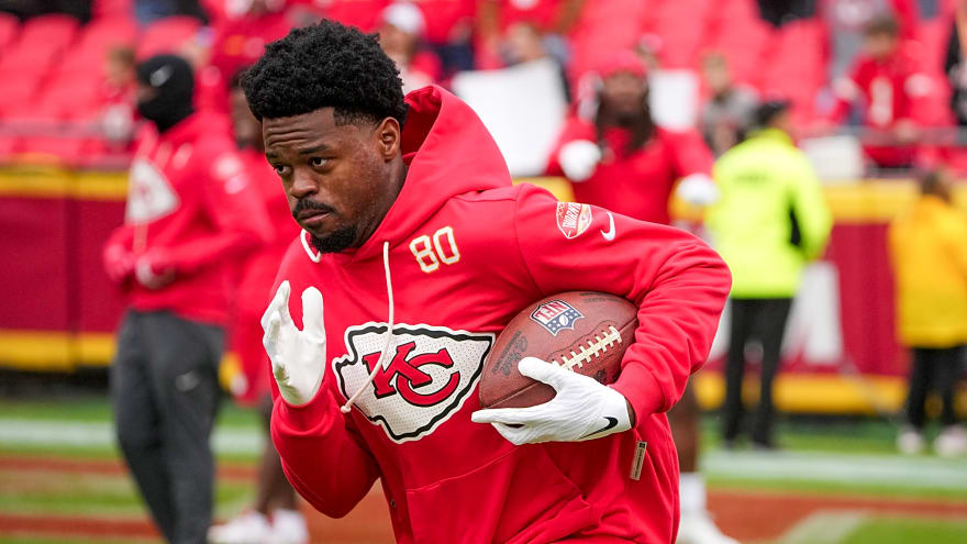 Chiefs Lock Up Tyquan Thornton on Two-Year Deal