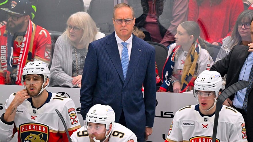 This Week in the NHL: Paul Maurice becomes Mr. 2,000