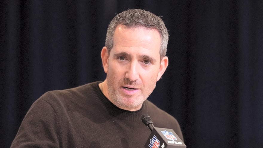 Howie Roseman Vows To Keep Two All-Pro Eagles' Jerseys Relevant With Contract Extensions