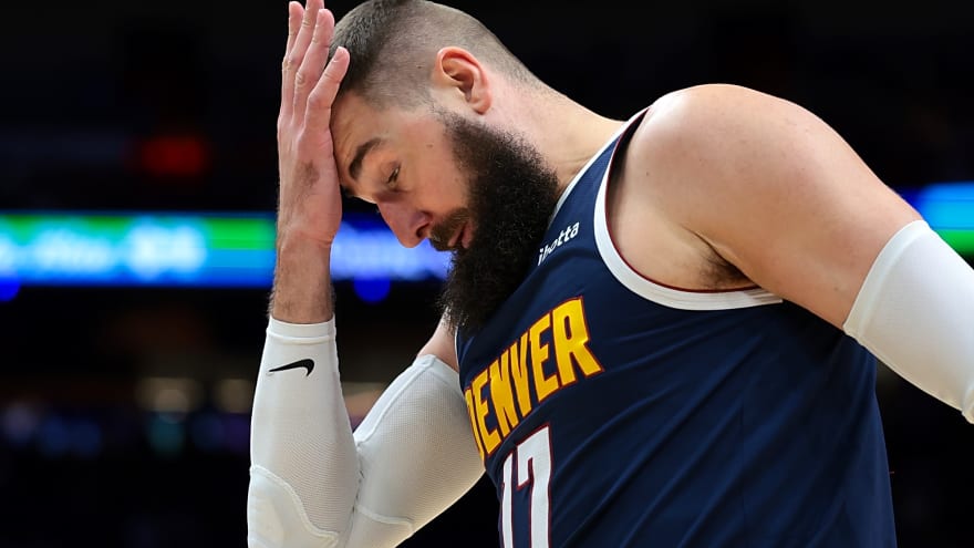 Jonas Valanciunas Out At Least Four Weeks With Calf Strain