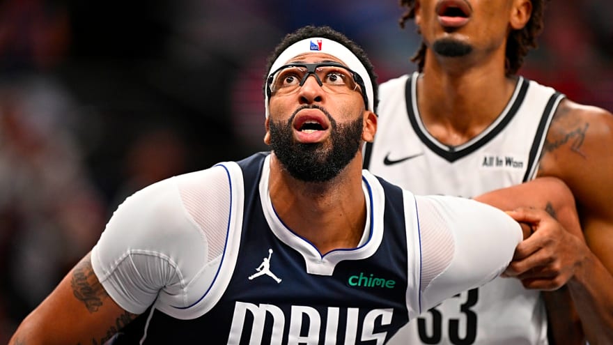 Anthony Davis linked to two new teams in trade rumors