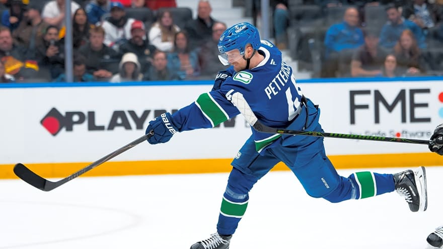 Why the safest play for the Canucks’ rebuild is still keeping Elias Pettersson