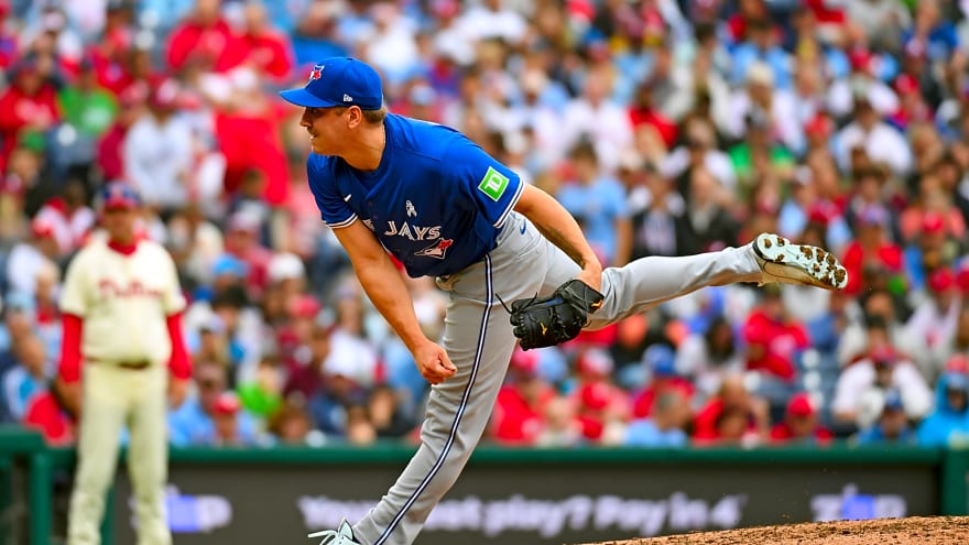 Blue Jays release veteran reliever Erik Swanson