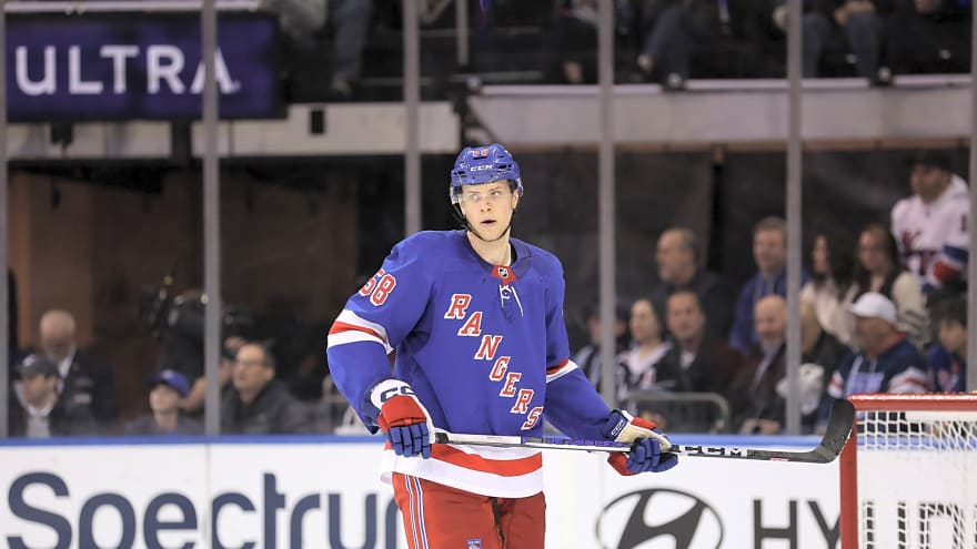 Rangers place defenseman Brandon Scanlin on waivers