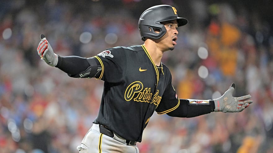 Pirates To Place Endy Rodríguez On Injured List