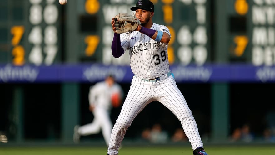 Orioles Sign Thairo Estrada To Minor League Deal