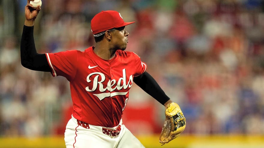 Angels Sign Jeimer Candelario To Minor League Deal