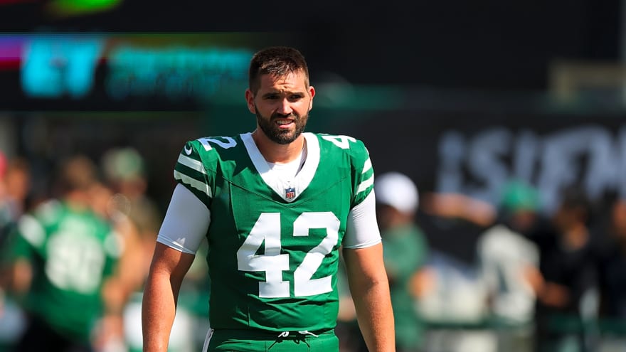 Is Jets’ longest-tenured player in danger of losing his job?
