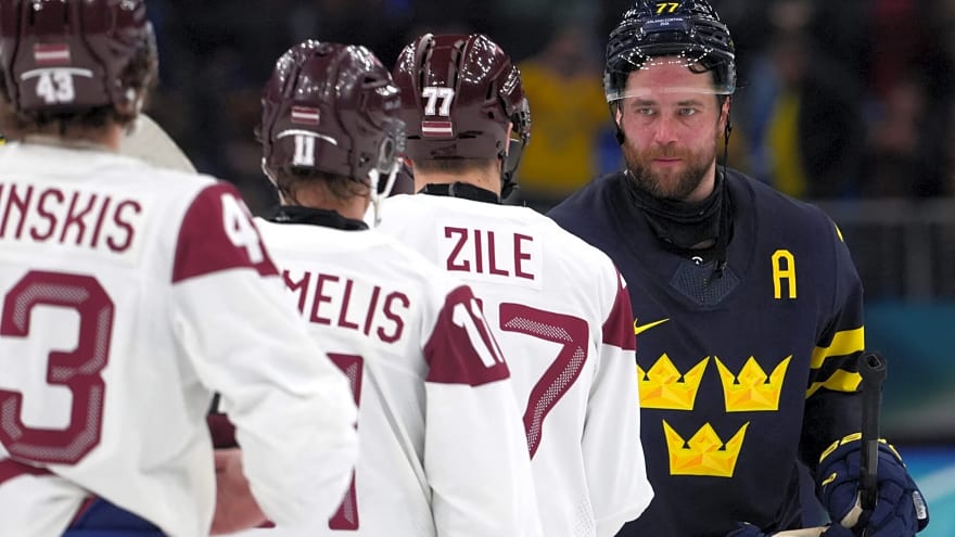 Sweden’s Victor Hedman injured in warmups prior to quarterfinal game