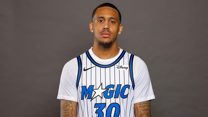 Magic Sign Alex Morales To Two-Way Contract