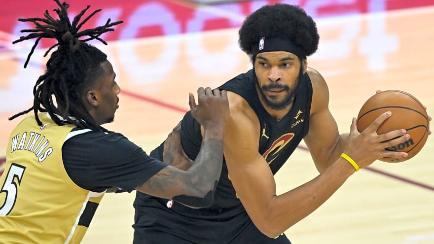 Cavs’ Jarrett Allen To Miss Road Trip With Knee Tendonitis