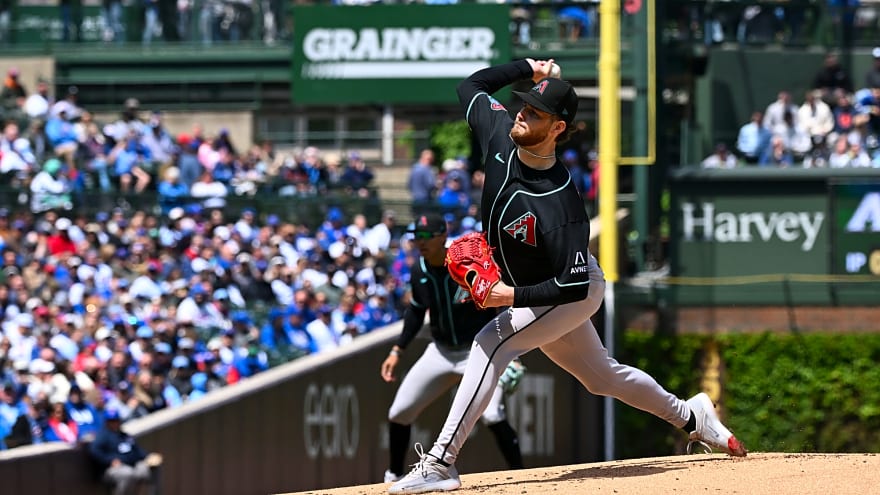 Fans grow restless as the Diamondbacks’ pitching struggles go on