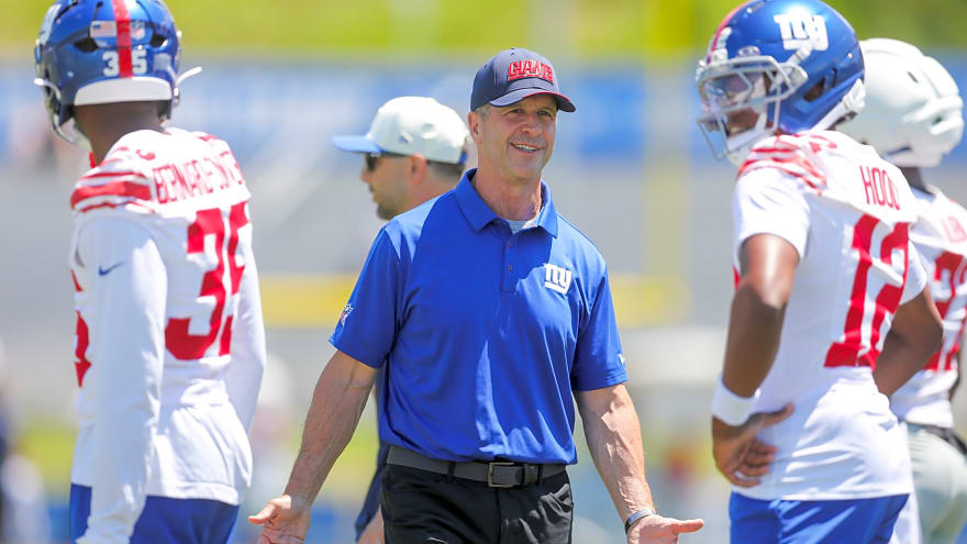 Giants Coach Provides Injury Updates on Dru Phillips, Jarrick Bernard-Converse