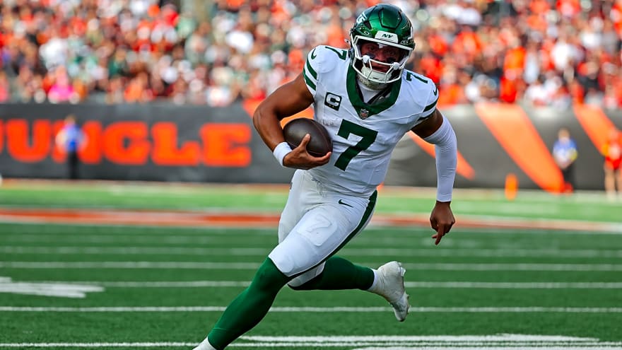 'Crying on the Ground': Justin Fields Has Emotional Message After Jets’ First Win