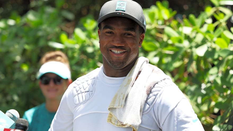 Dolphins Release LB Tyrel Dodson, Set 53-Man Roster